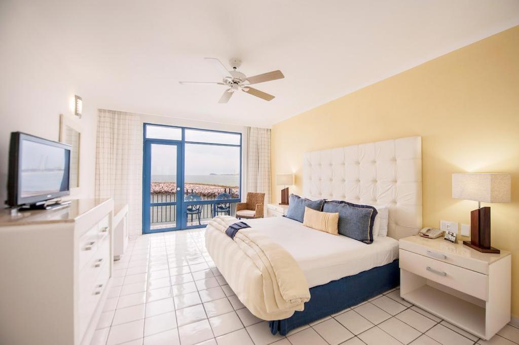 El Cid Marina Beach Hotel (Adults Only) Масатлан Экстерьер фото
